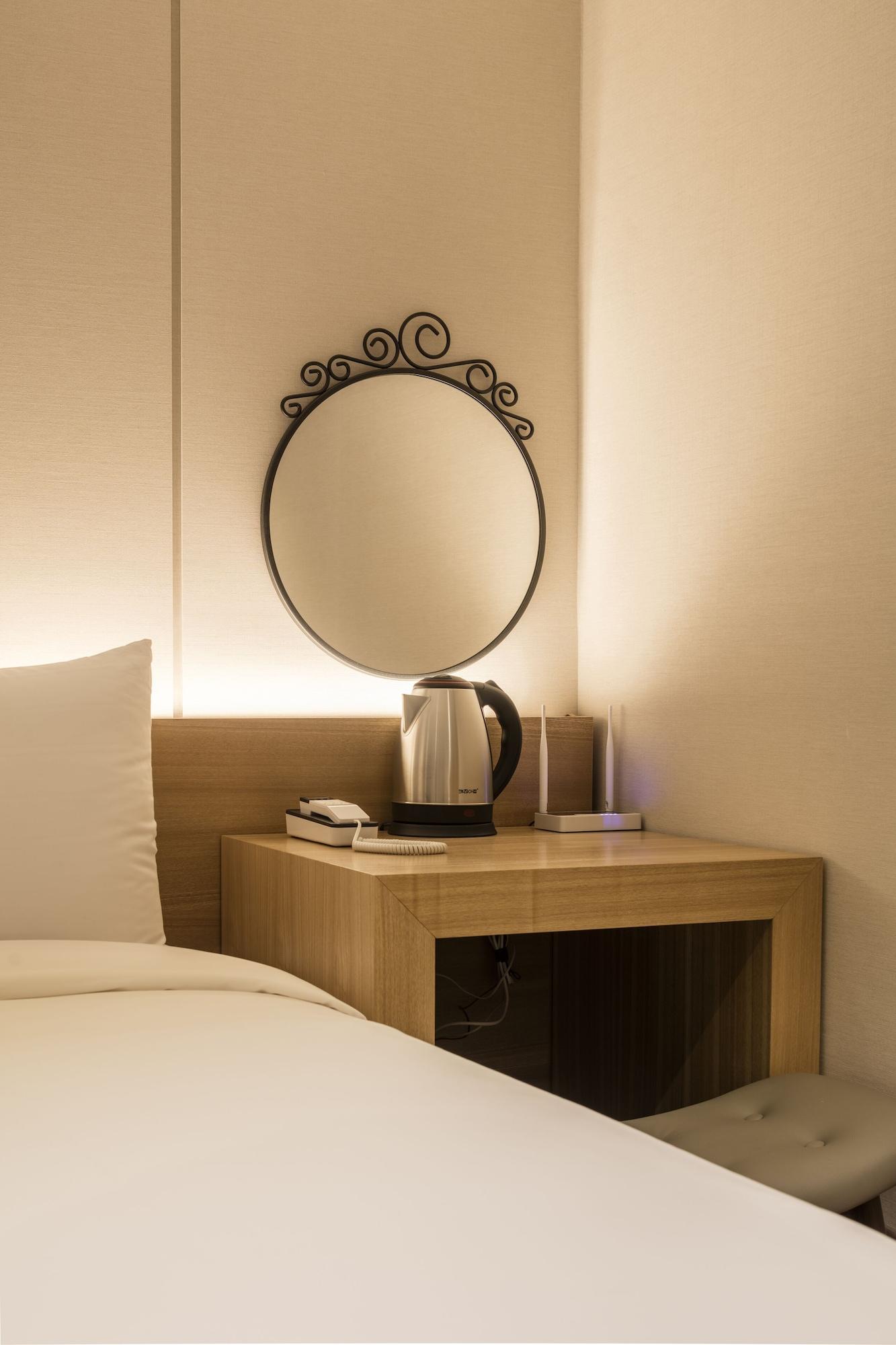 The First Stay Hotel Сеул Экстерьер фото