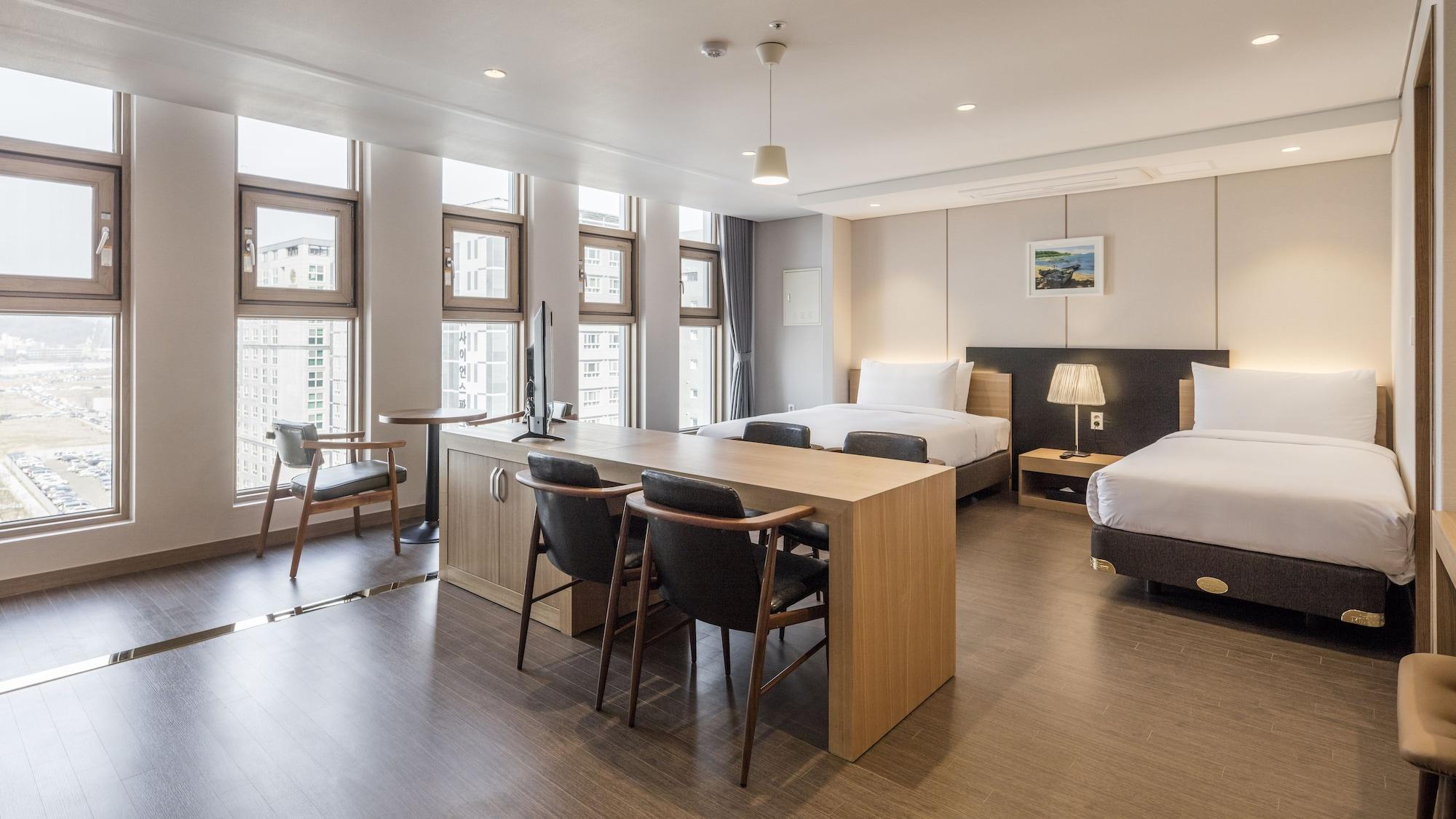 The First Stay Hotel Сеул Экстерьер фото